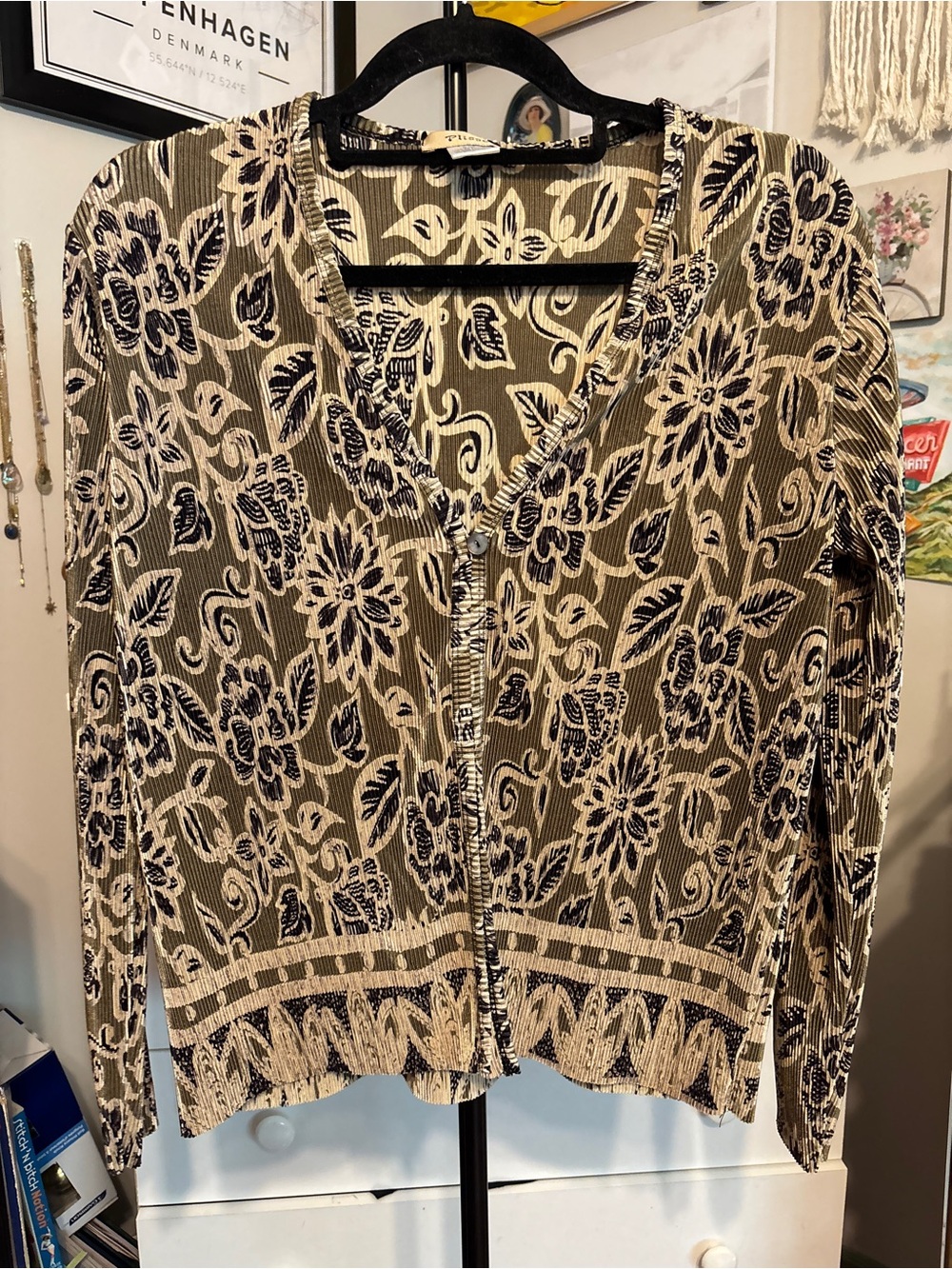 Floral Print Button-Front Cardigan in Beige and Black